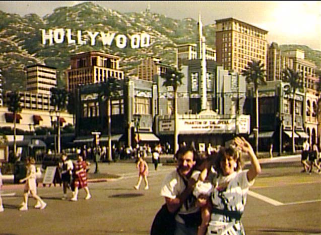 HOLLYWOOD signifie "BOIS DE HOU"  Bois qui sert  fabriquer les baguettes magiques